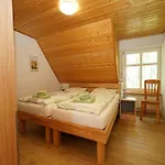 Landferienhof Garbert 度假居 *